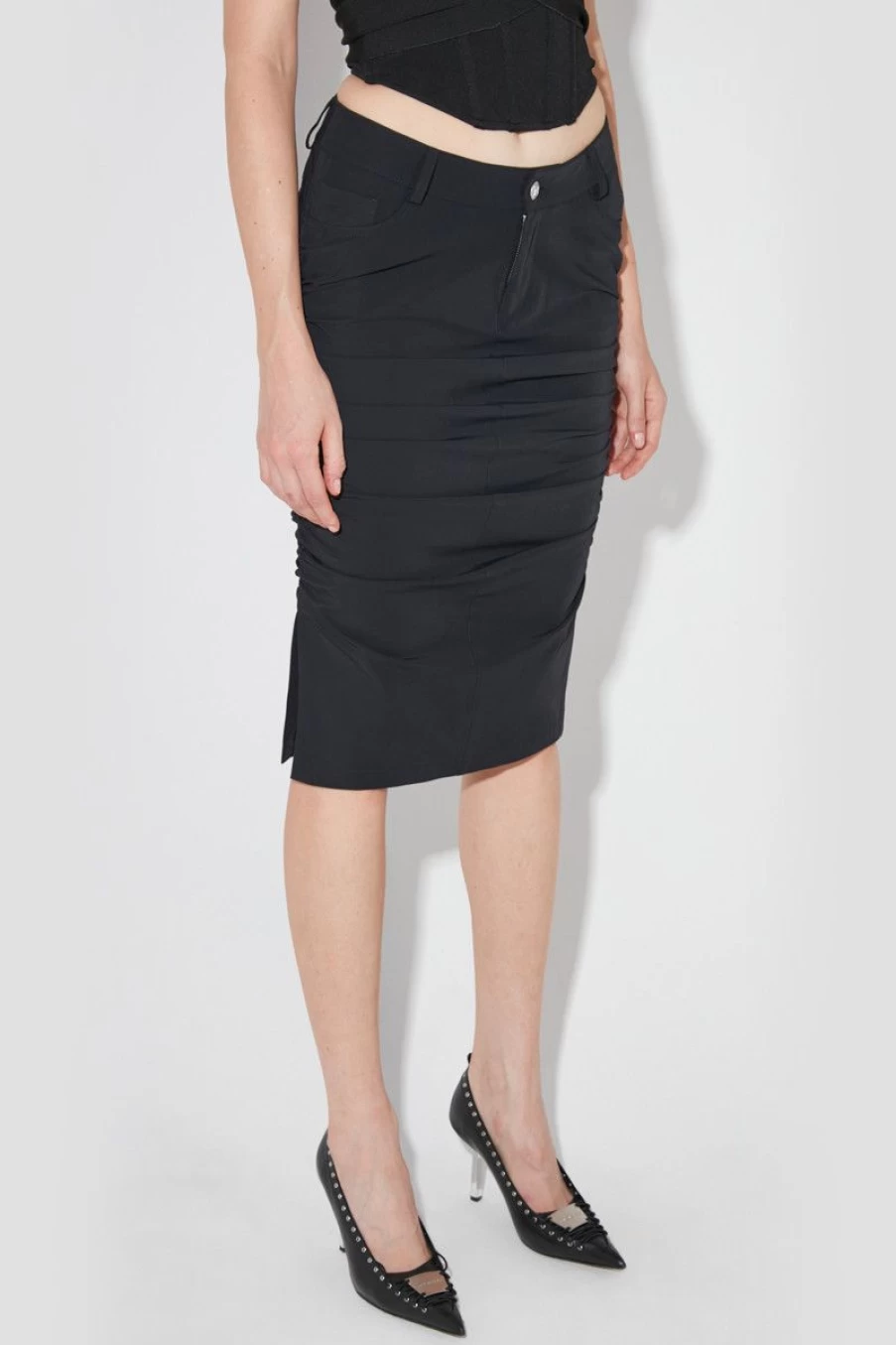 MISBHV Lara Ruched Midi Skirt Black Hot